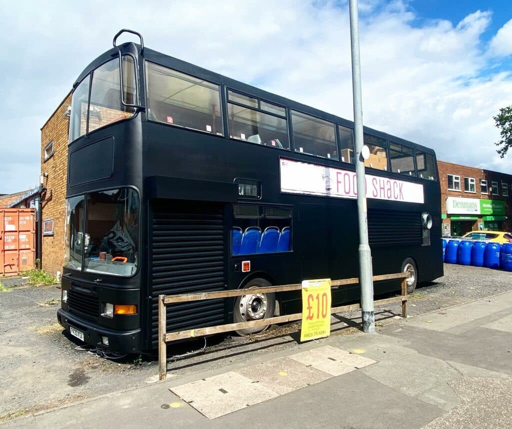 BUS SPRAYED IN MATT BLACK  Something different?   The S...